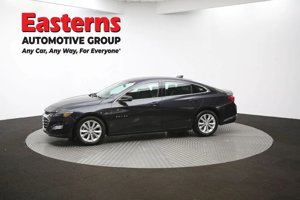 Used 2023 Gray Chevrolet LT image 57