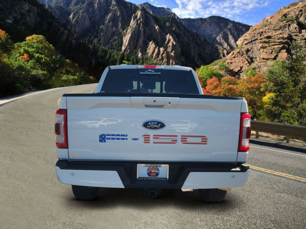 Used 2023 White Ford Lariat image 4