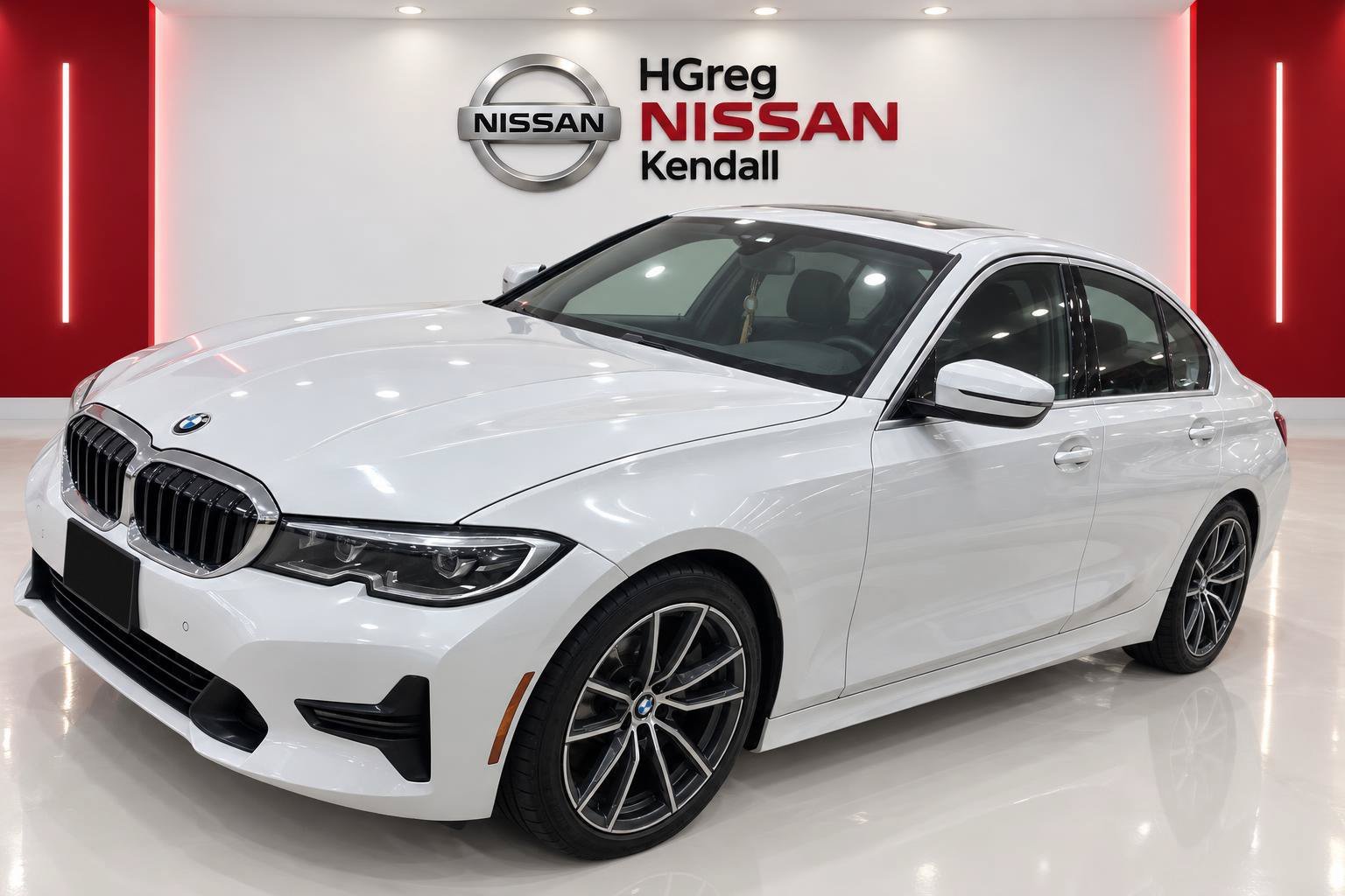 Used 2020 White BMW 330i image 3