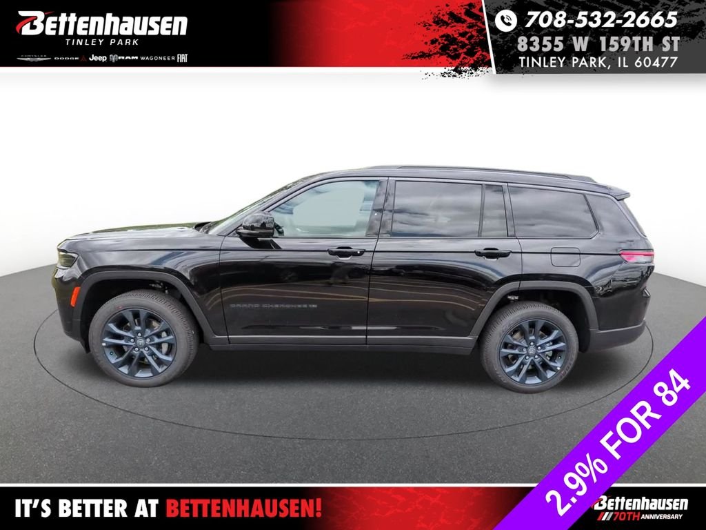 New 2026 Diamond Black Crystal Pearl-Coat Exterior Paint Jeep Limited image 8