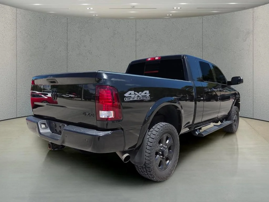 Used 2018 Brilliant Black Crystal Pearlcoat Ram Laramie image 5