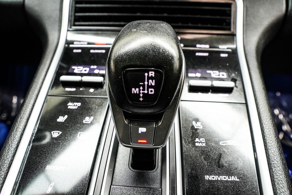 Used 2020 Blue Porsche Base image 29