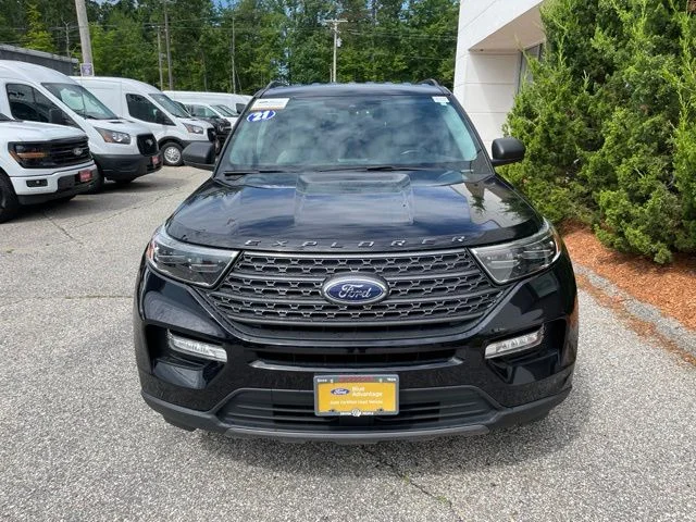 Used 2021 Black Ford XLT image 3