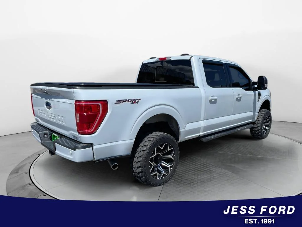 Used 2022 Space White Metallic Ford XLT image 6