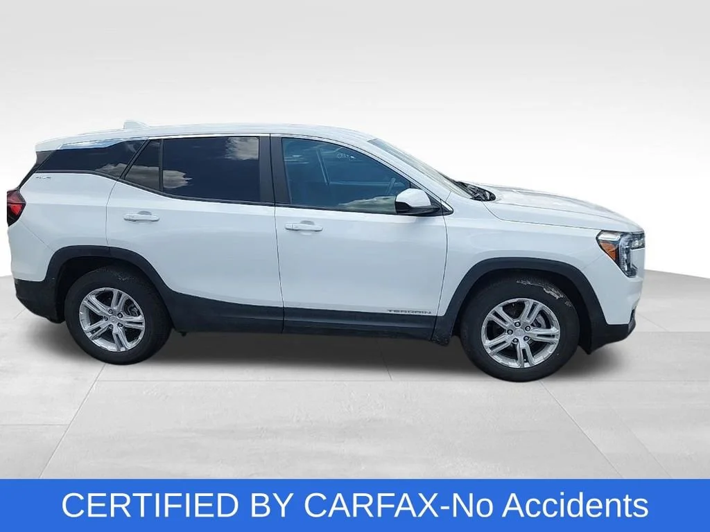 Used 2023 GMC Terrain SLE with VIN 3GKALMEG8PL195159 for sale in Northfield, Minnesota
