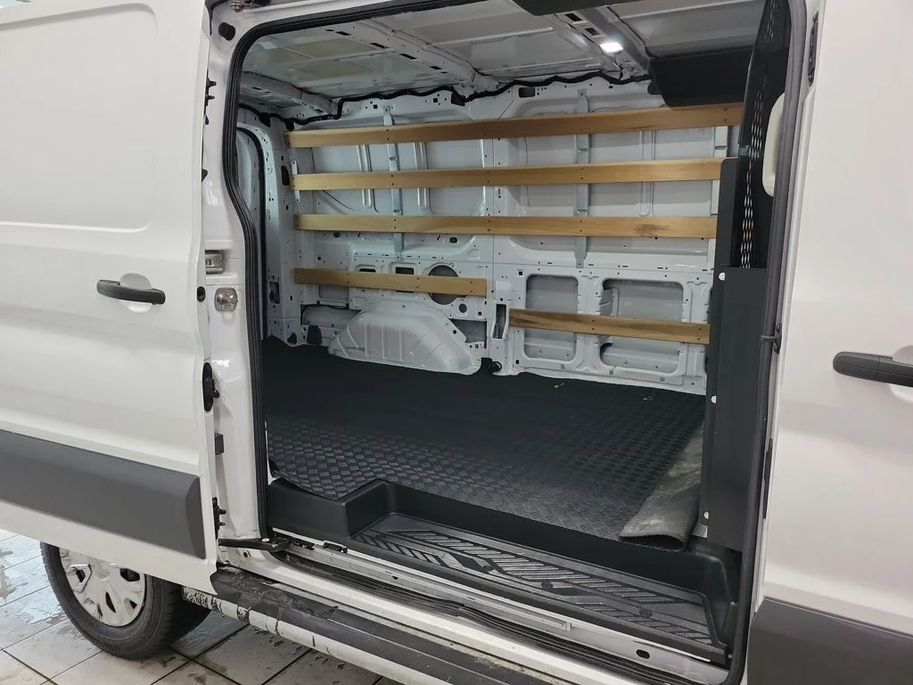 Used 2024 Oxford White Ford Base image 13