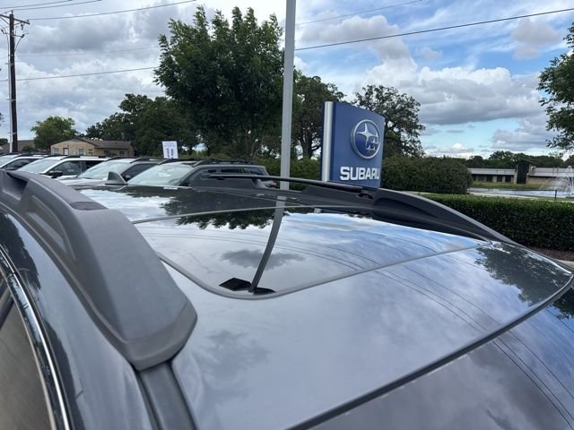 Used 2018 Gray Subaru 2.5i image 7