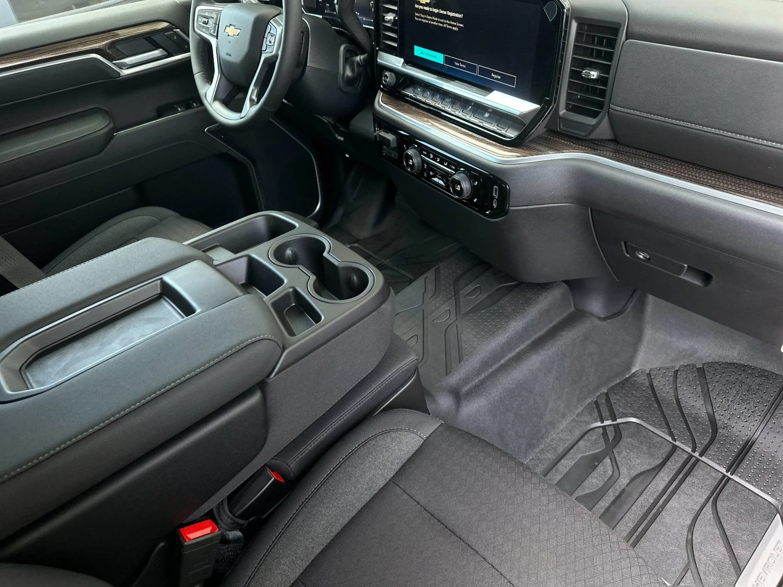 2026 Chevrolet Silverado 1500 LT - Photo 15