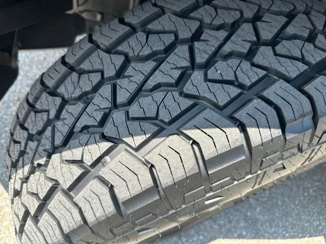 Used 2023 Gray Metallic Ford XLT image 31