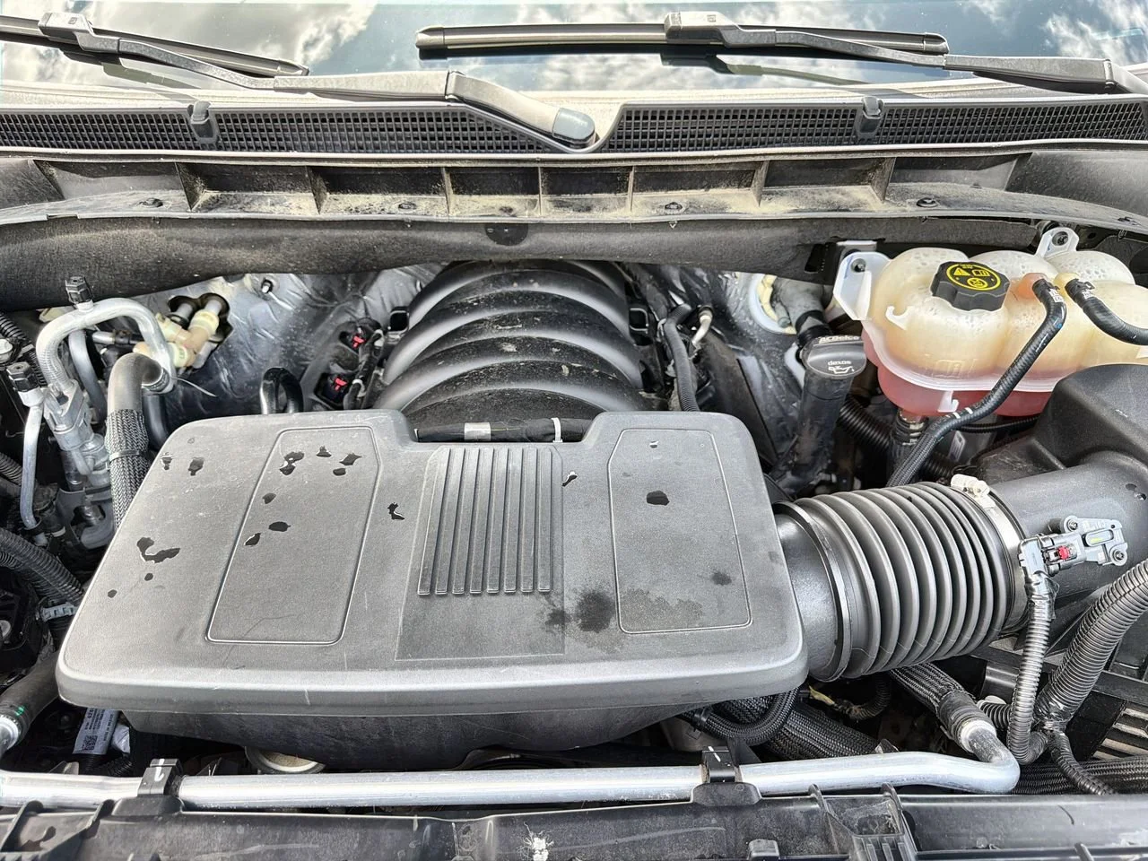 Used 2023 Summit White GMC Denali image 25