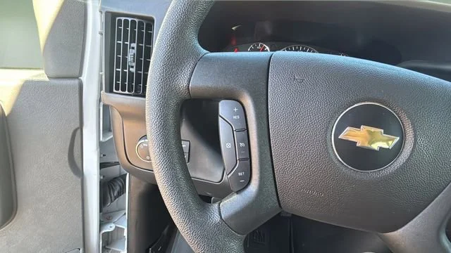 Used 2024 Summit White Chevrolet 1LT image 22