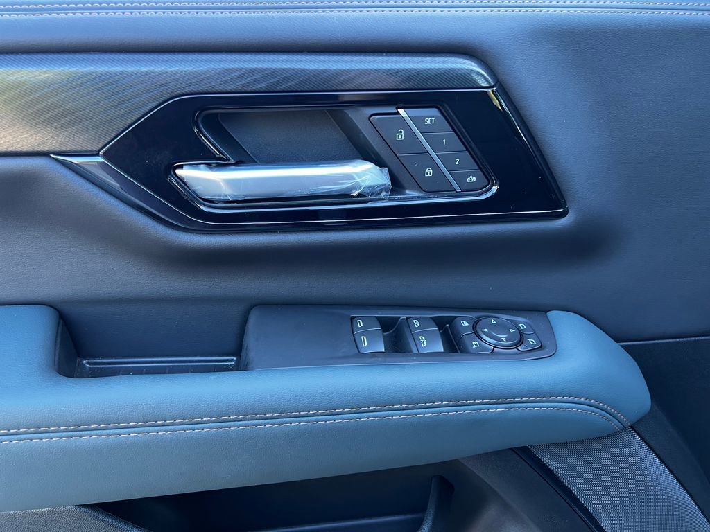 New 2026 Onyx Black GMC AT4 image 13