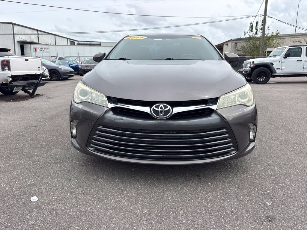 Used 2015 Gray Toyota LE image 8