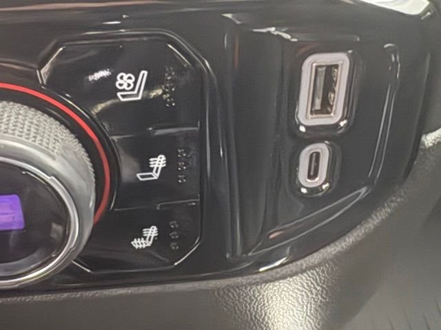 2024 Chevrolet Silverado 1500 LTZ - Photo 33