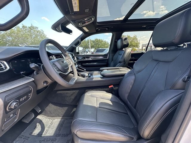 Used 2022 White Jeep Series II image 25
