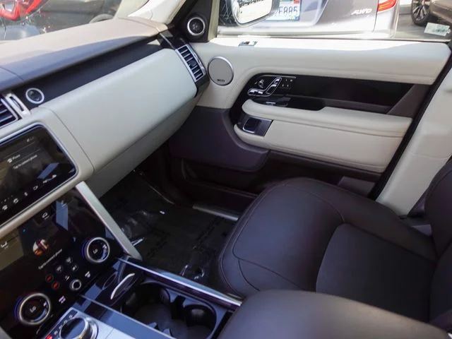 Used 2021  Land Rover Westminster image 21