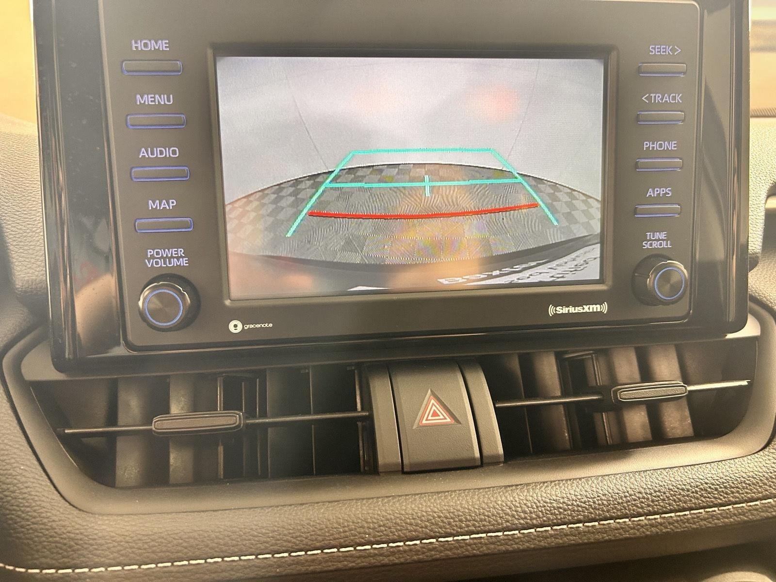 2022 Toyota RAV4 XLE - Photo 21