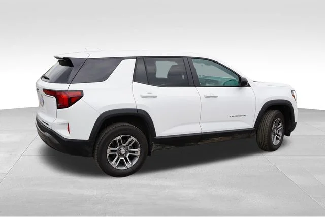 Used 2026 White GMC Elevation image 4
