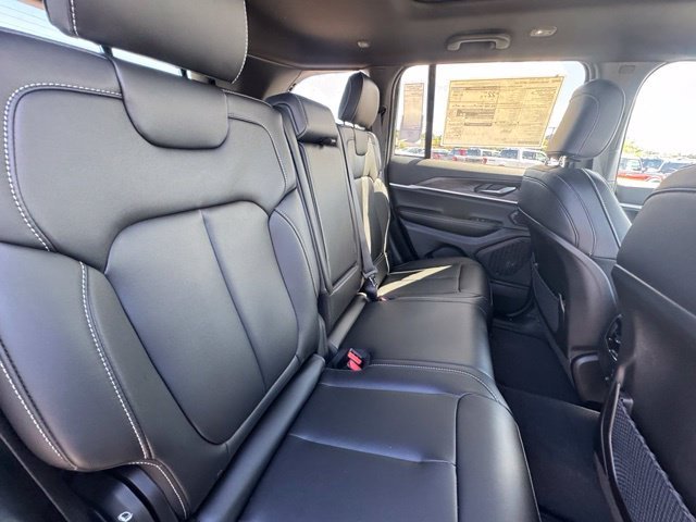 New 2027 High Gloss Black Jeep Limited image 24