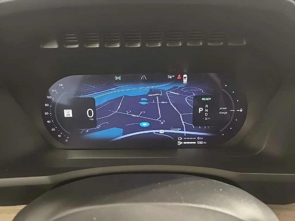 2026 Volvo XC90 Plus - Photo 13