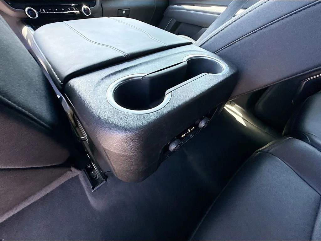 Used 2025 Gray Chevrolet LT image 27