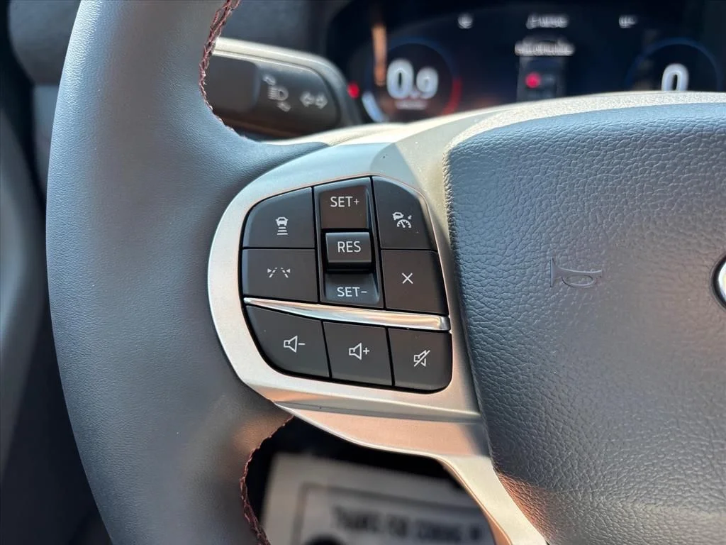 New 2026 Carbonized Gray Metallic Ford Active image 29