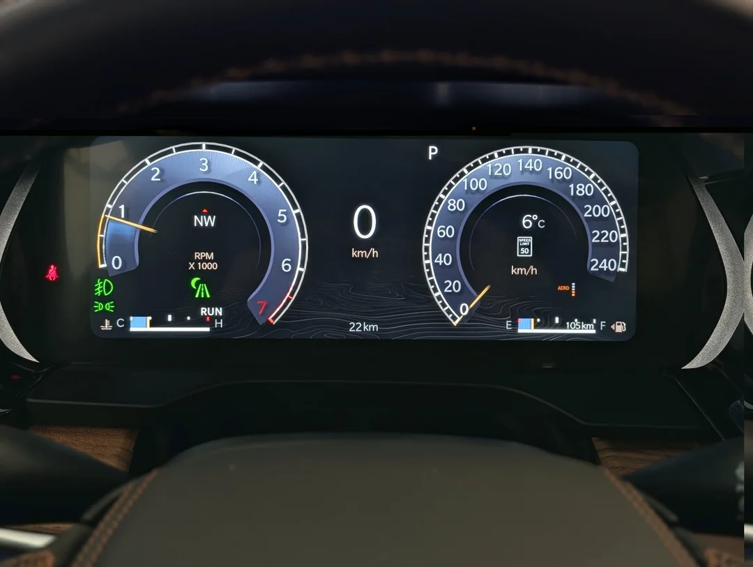 New 2026 Grey Jeep Summit - - 4x4 - Advanced ProTech Group IV - Palermo Leather Seats - Head-Up Display & More! image 20
