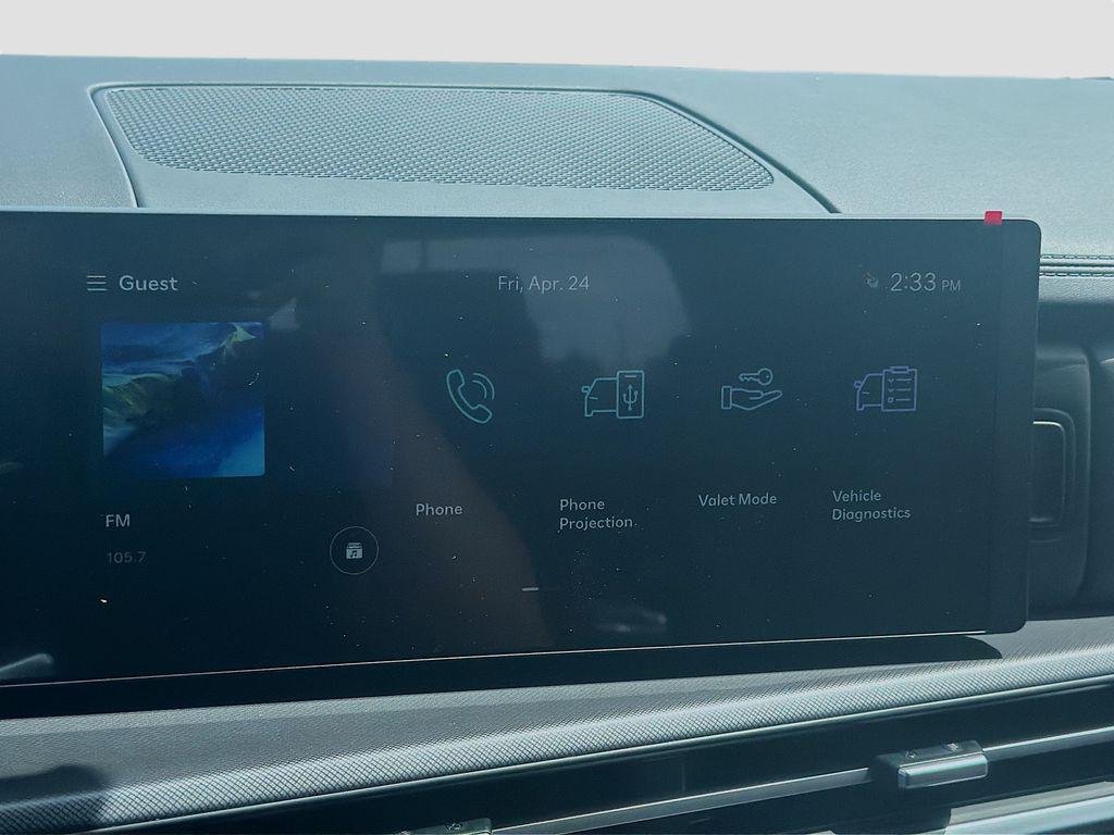 New 2026 Shimmering Silver Hyundai SEL FWD image 10