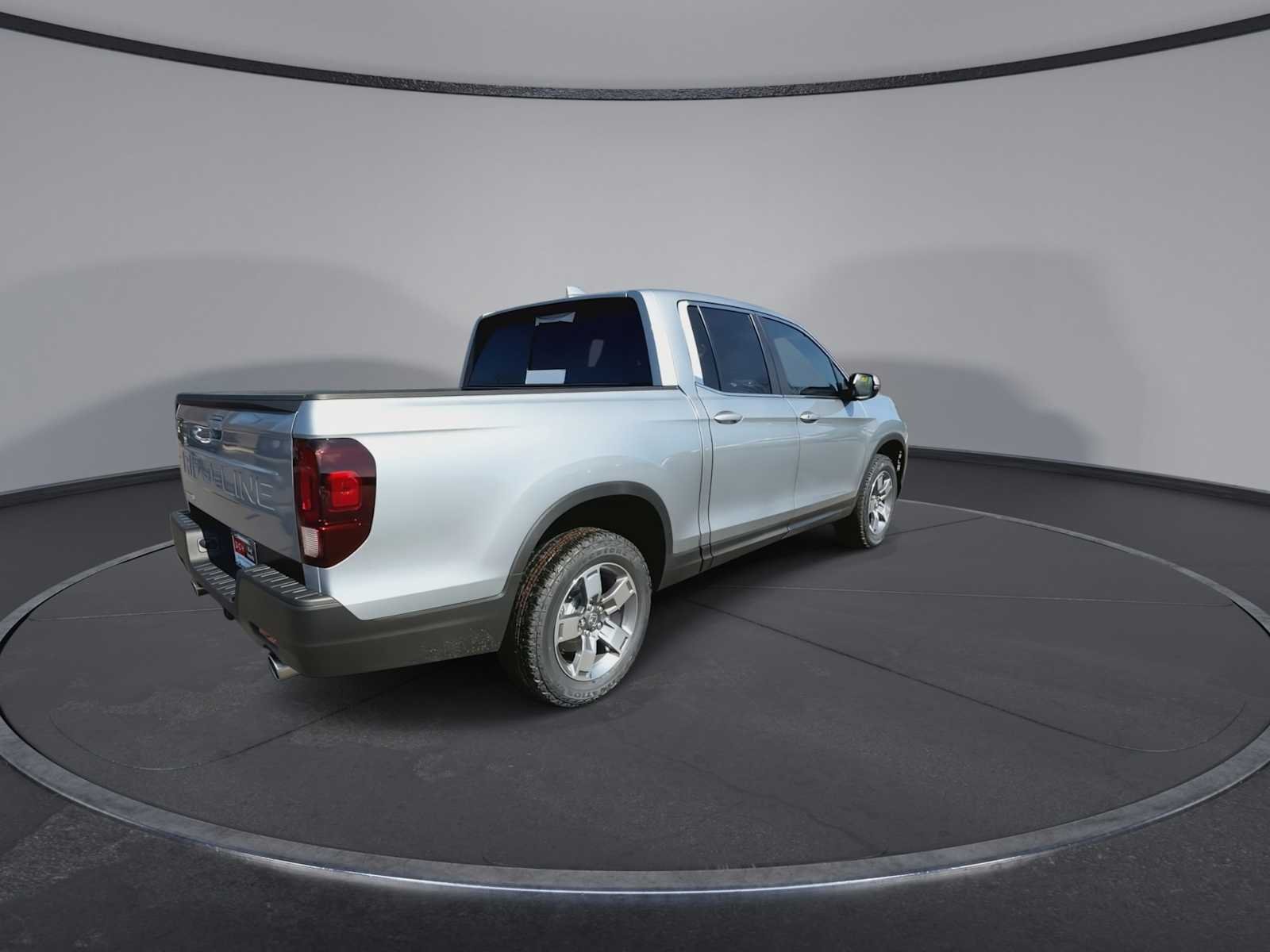 New 2026 Solar Silver Metallic Honda RTL image 8