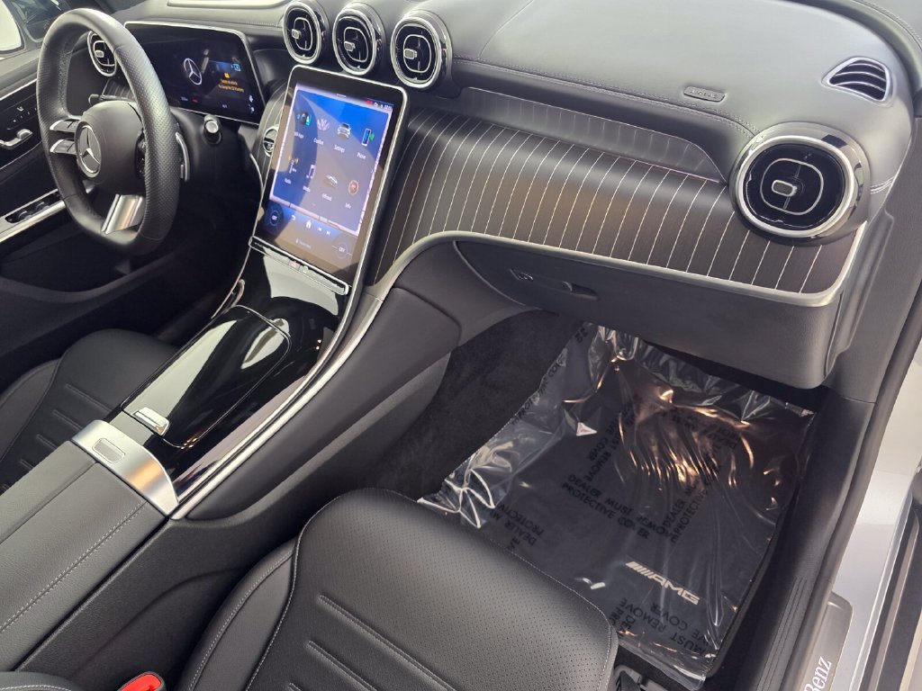 Used 2024 Silver Mercedes-Benz GLC 300 image 30