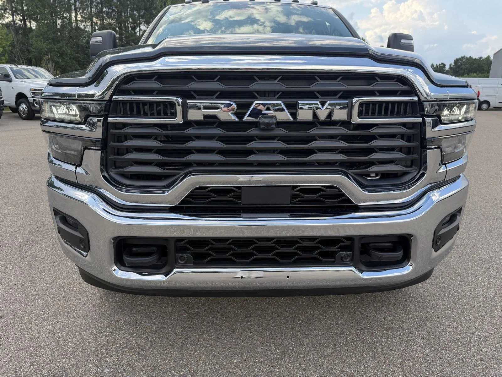 New 2026 Forged Blue Metallic Exterior Paint RAM Tradesman image 24
