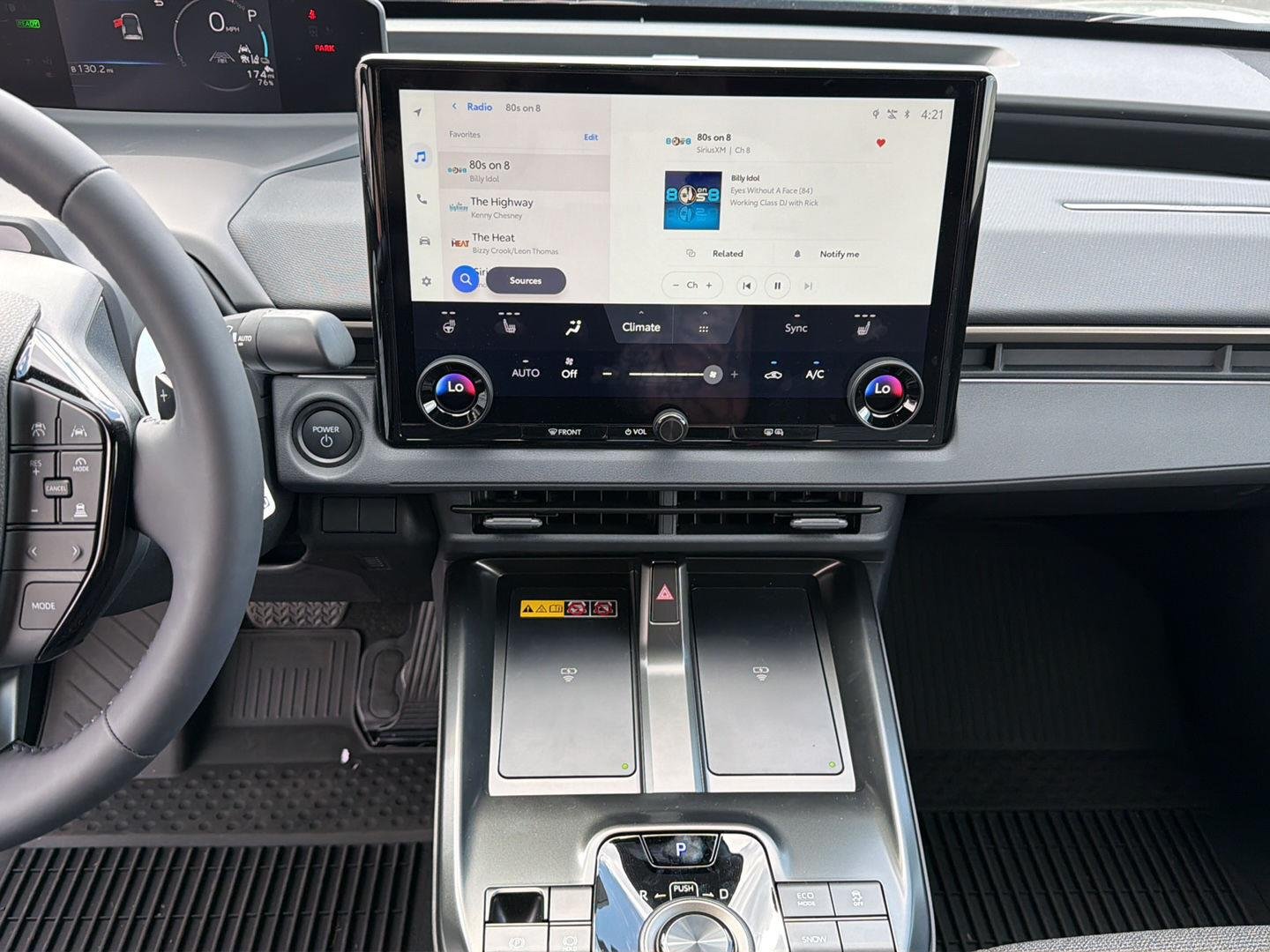 2026 Toyota bZ XLE - Photo 4