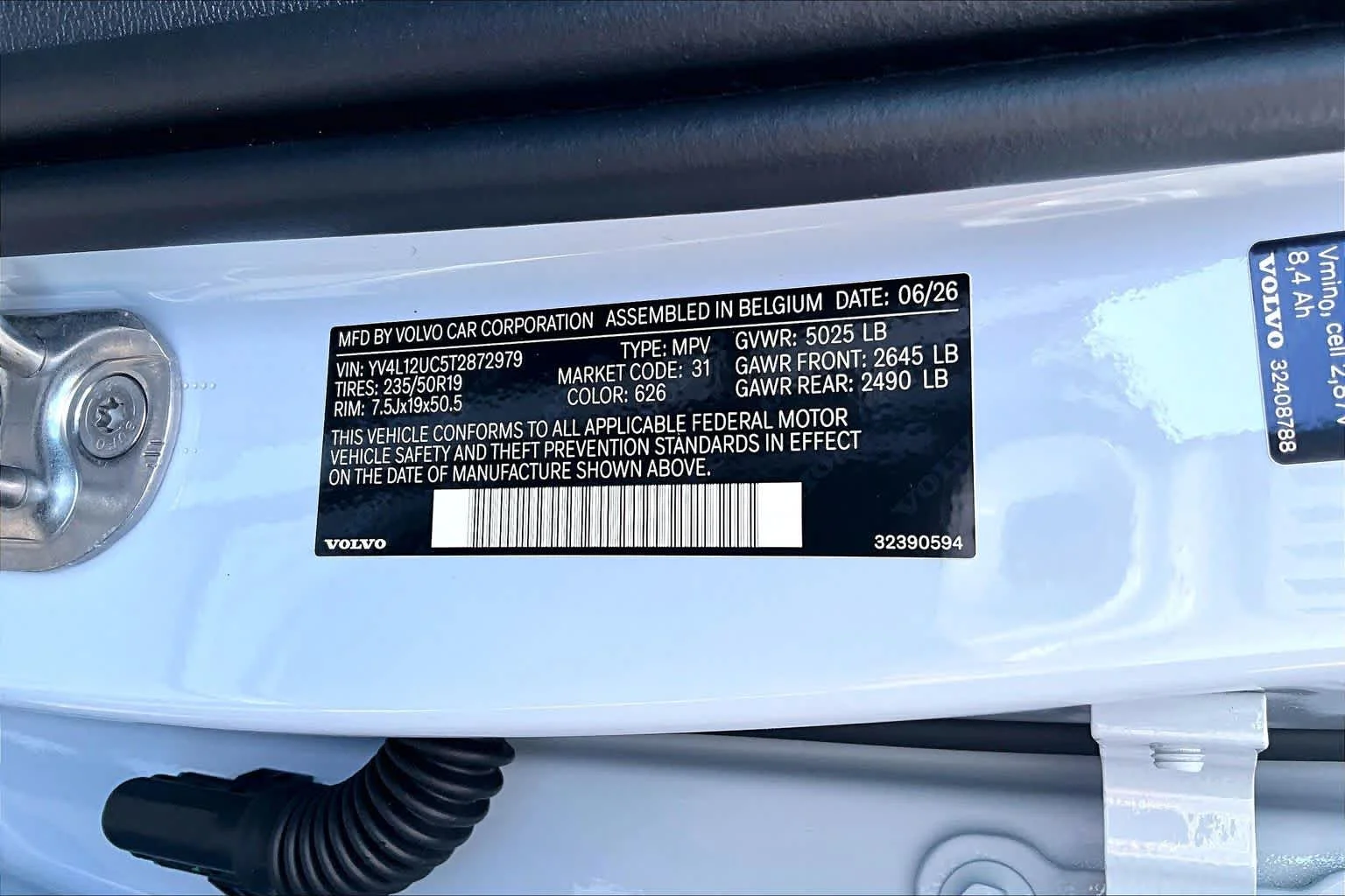 New 2026 Cloud Blue Volvo Plus image 12