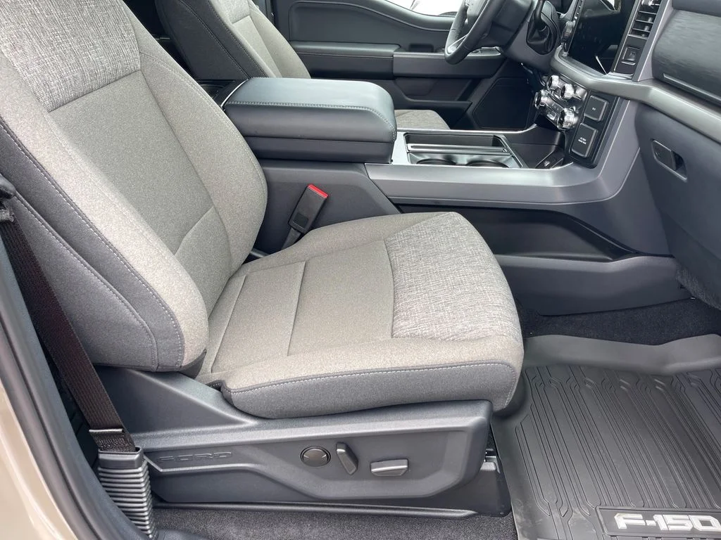 New 2026 Marsh Gray Ford XLT image 14