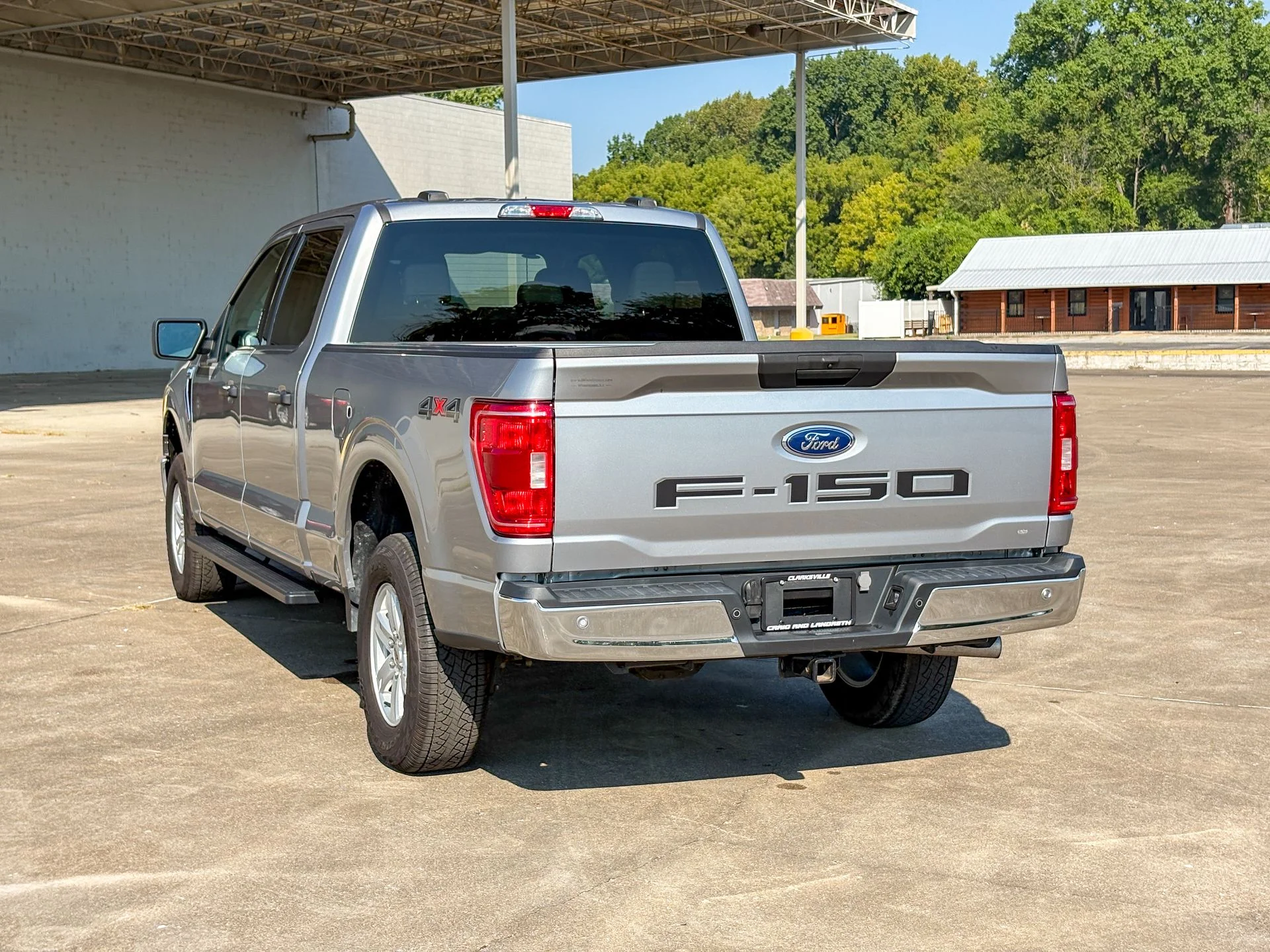 Used 2023 Silver Ford XLT image 8