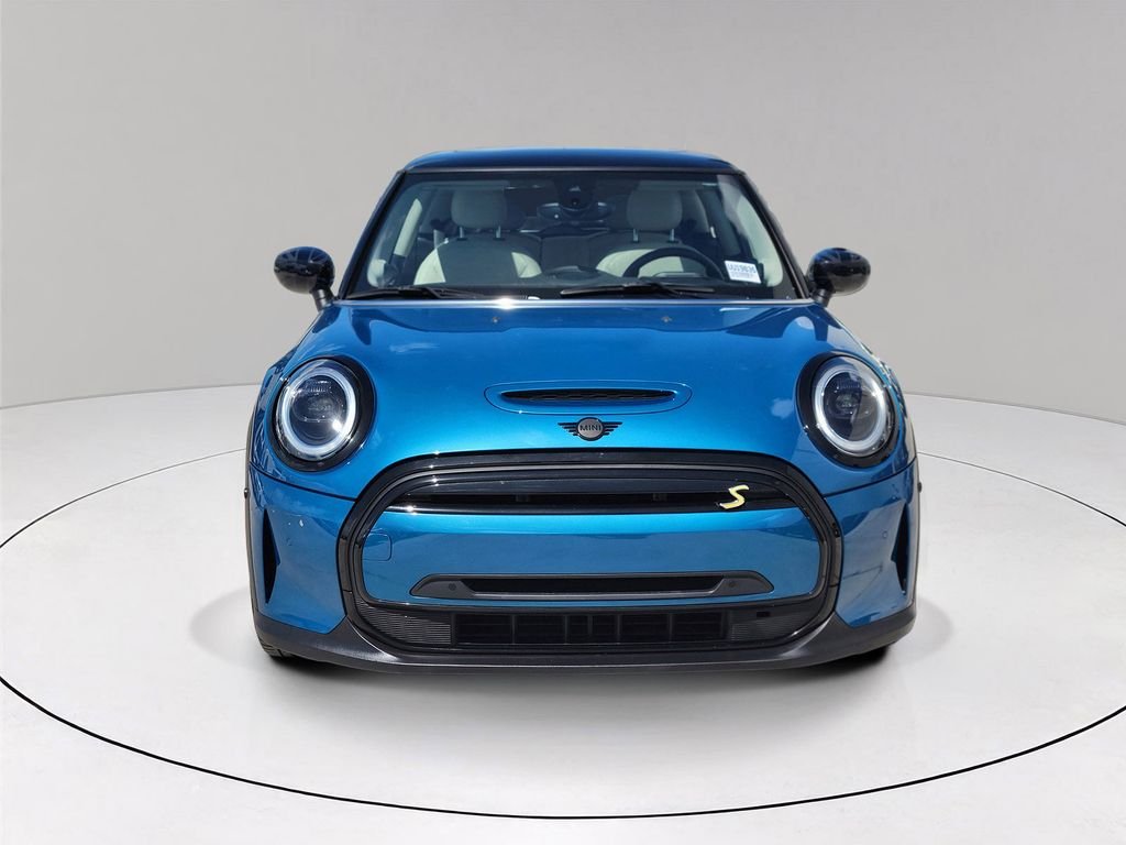 Used 2023 MINI Hardtop 2 Door SE with VIN WMW13DJ00P2U19835 for sale in Coral Gables, FL