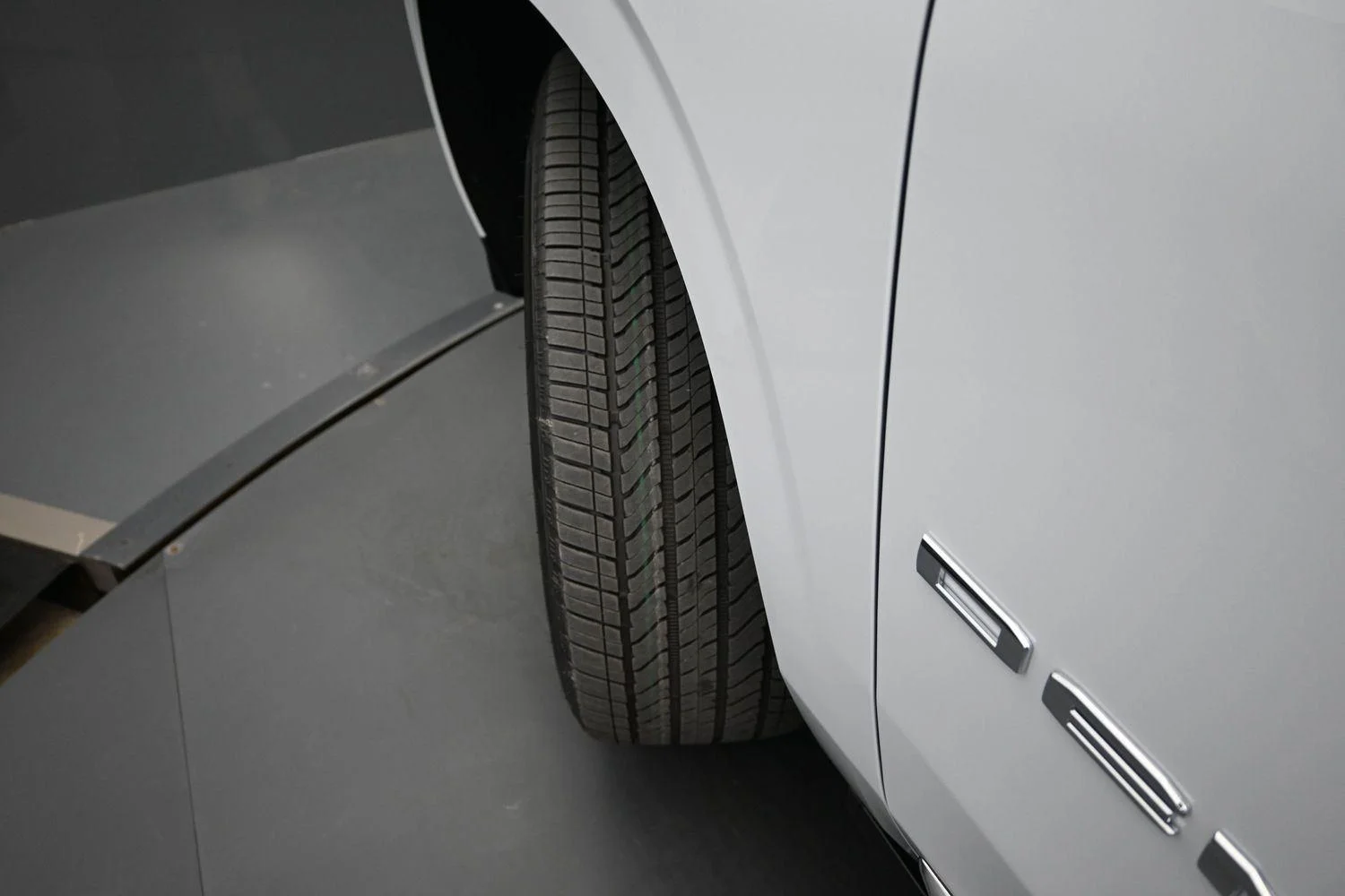 New 2026 Glacier White Tricoat GMC Denali image 5