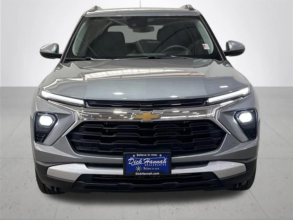 Used 2026 Gray Chevrolet LT image 4