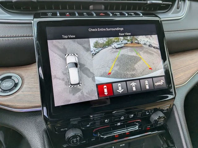 Used 2024 White Jeep Summit image 28