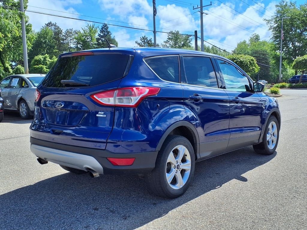 Used 2014 Blue Ford SE image 4