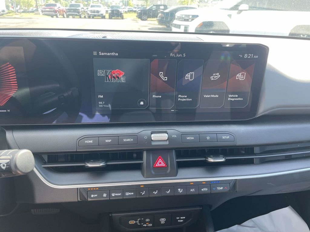 Used 2025 Black Kia LXS image 21