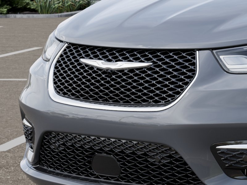 New 2025 Ceramic Gray Clear-Coat Exterior Paint Chrysler Select image 40