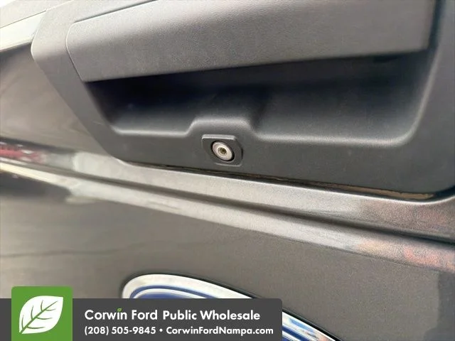 Used 2016 Gray Ford XLT image 12