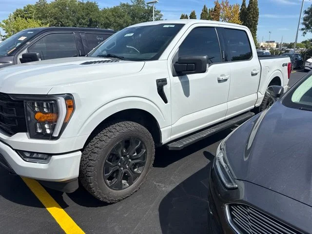 Used 2023 White Ford XLT image 3