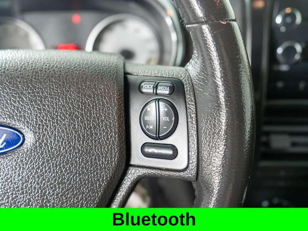 Used 2010 Blue Ford XLT image 16