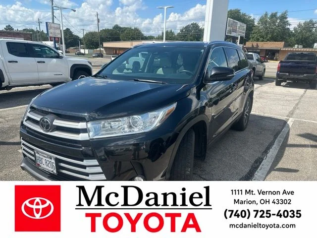 Used 2017  Toyota  image 1