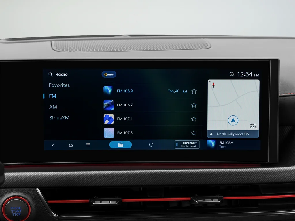 Used 2024 Black Hyundai SEL image 17
