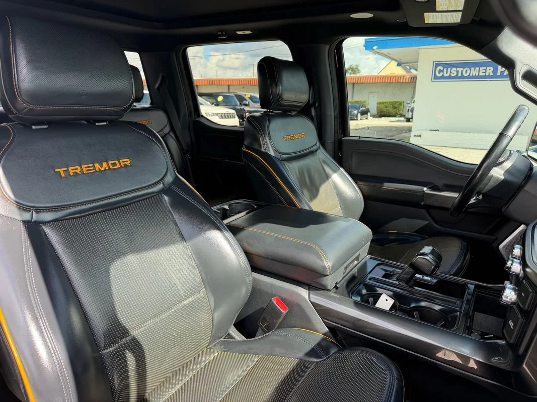 Used 2022  Ford Tremor image 18