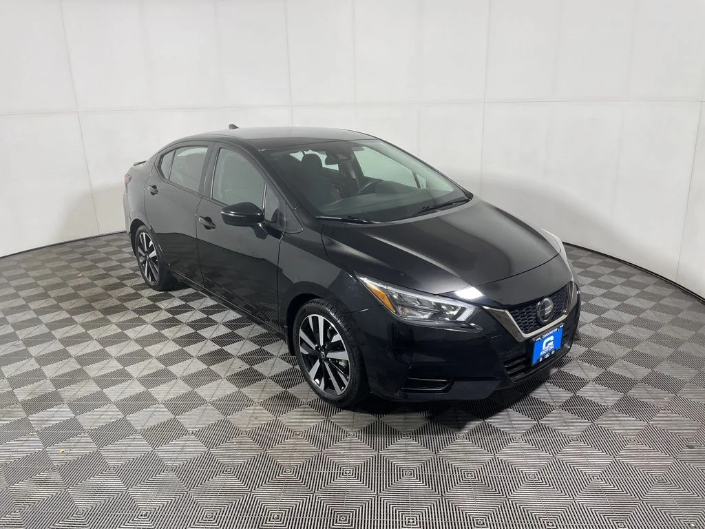 2022 Nissan Versa Sedan SR