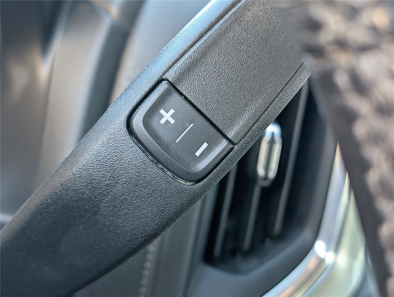 2021 Chevrolet Silverado 1500 LT - Photo 24